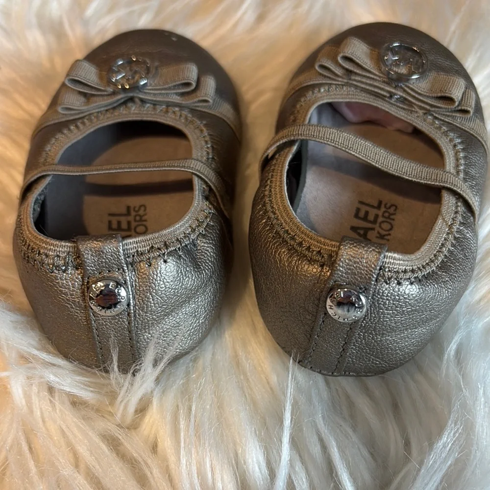 Michael Kors Gold Dress Shoes Elegant Metallic Finish